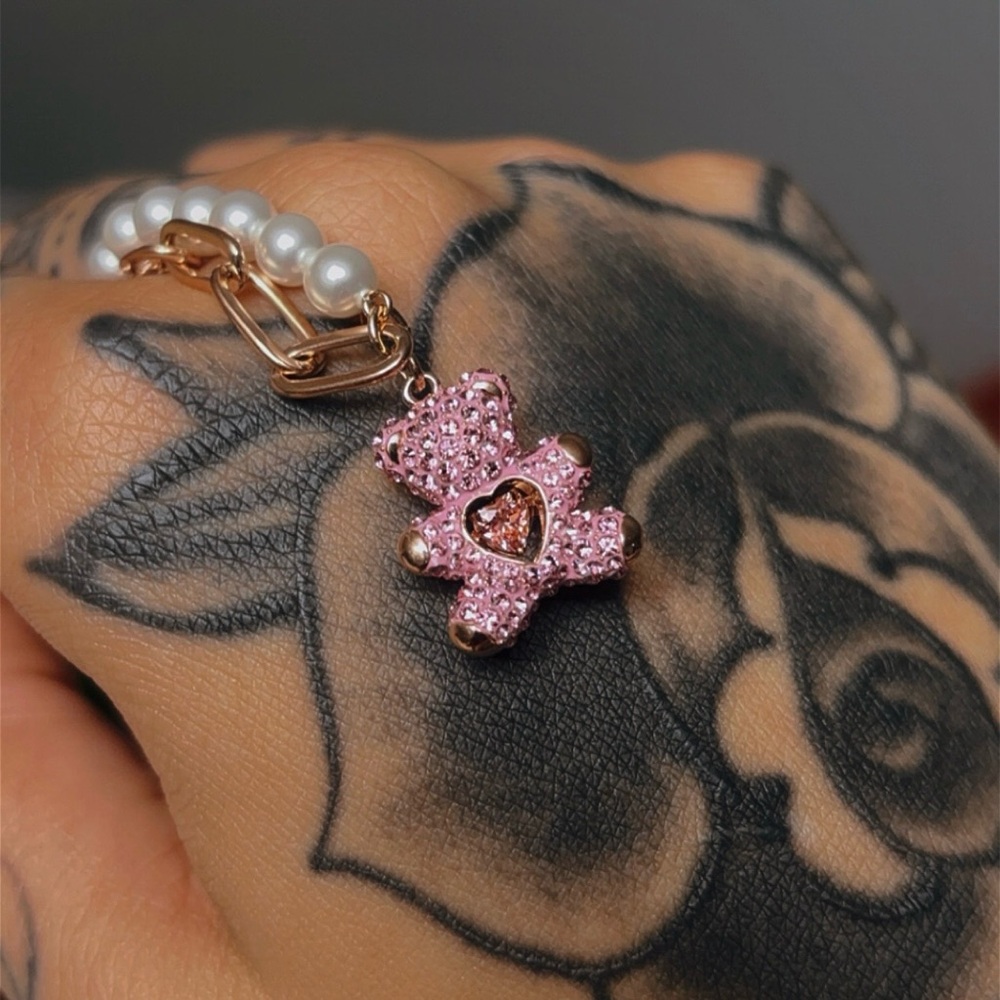SWAROVSKI Pink Crystal Teddy Bear Necklace 💎 Rose Gold & Pearl Chain